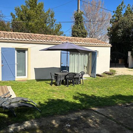 Maison De Vacances En Campagne Cavaillon Bagian luar foto