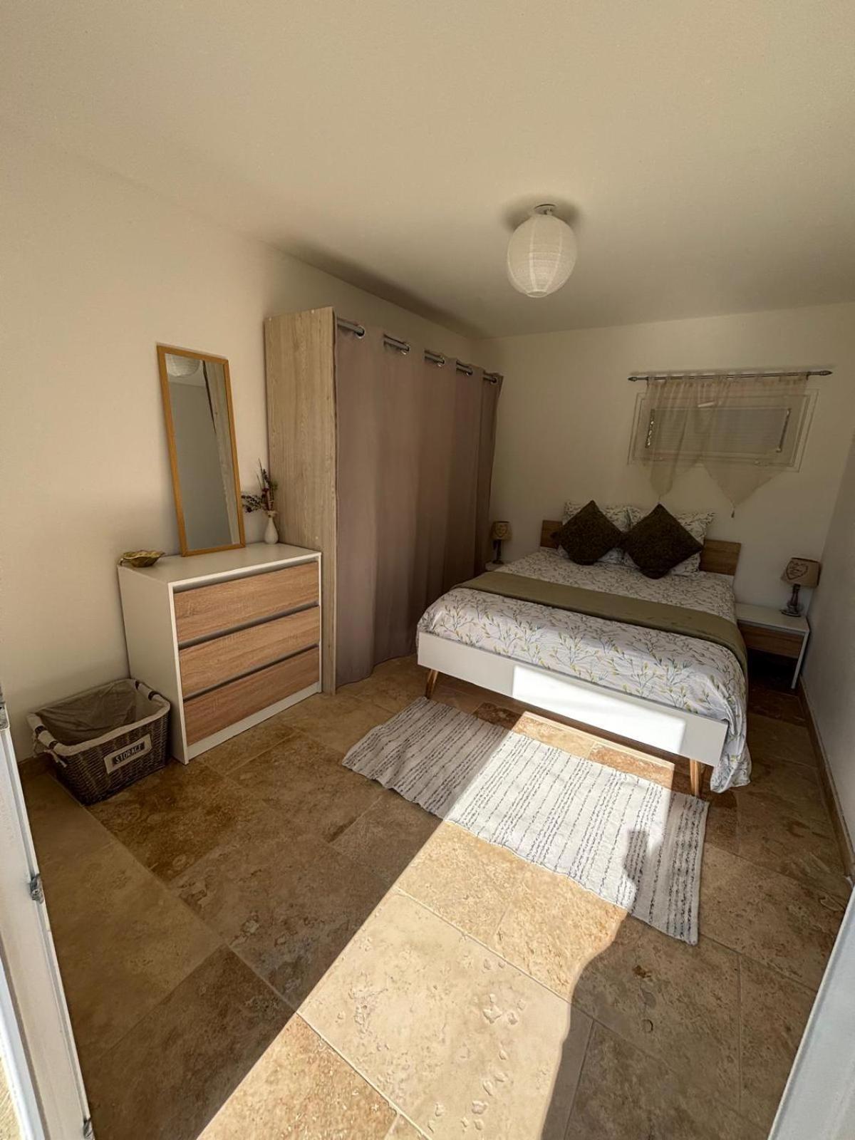 Maison De Vacances En Campagne Cavaillon Bagian luar foto
